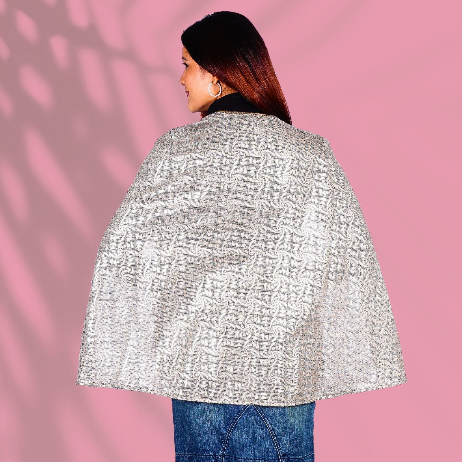Jute Red Gold Cape
